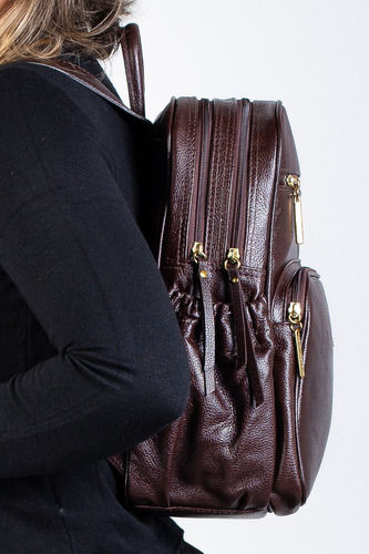 Mochila Feminina De Couro Liso Zaya Cor Marrom