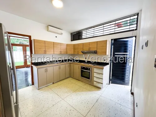 Casa En Alquiler - Mls #25-10738