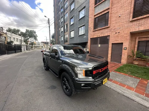 Ford F-150 3.3 Xlt