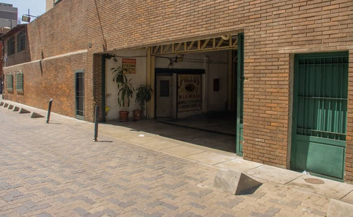 Venta Excelente Local Comercial En El Boulevar De Sabana Grande Bv