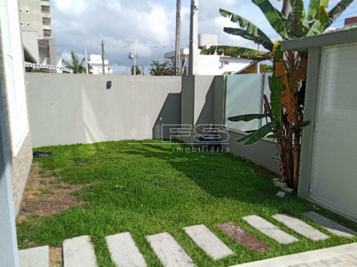 Imagem 6 de 15 de Casa De Alto Padrão Com Piscina Em Pereque - 4607
