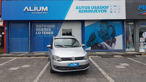 Volskwagen Suran 1.6 Highline 2011