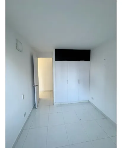Venta Apartamento 60mts2, En Las Guabinas, Yumbo, 11237.