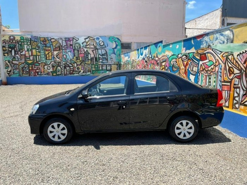 Etios Sedán 1.5 Xs Sedan 16v Flex 4p Manual