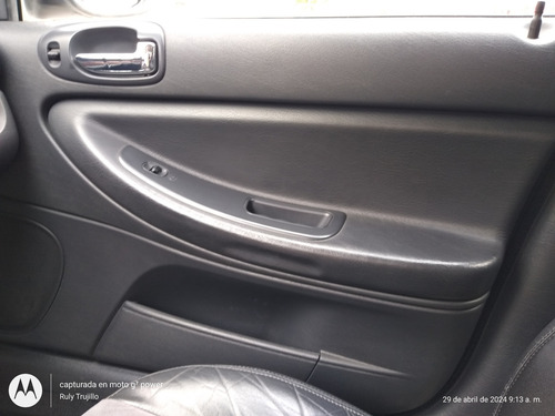 Chrysler Cirrus 2.4 Lxi Mt