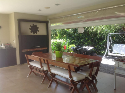 Imagen 5 de 18 de Casa En Alquiler/ Venta Campos De Alvarez