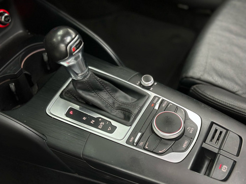 Audi A3 1.8 TFSI SEDAN AMBITION 16V 180CV GASOLINA 4P AUTOMÁTICO