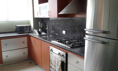 Imagen 6 de 10 de Las Mercedes Alquilo Excelente Apartamento Amoblado De 2 Habitaciones 3 Baños