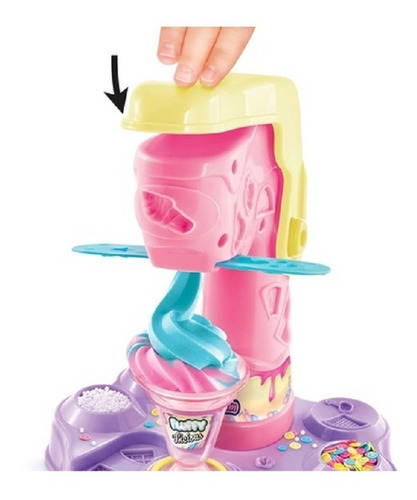 Imagen 5 de 6 de So Slime Diy: Heladería Del Glaciar Fluffy'licious