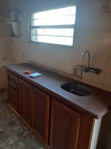 Imagen 2 de 16 de Vendo 2 Casas Con Jardín, 670m2 Fondo Con Galpón 14x8mts