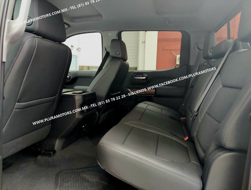 Imagen 12 de 15 de Chevrolet Cheyenne Crew Cab 4x4 Z71 Trail Boss 2021 Cam Rev
