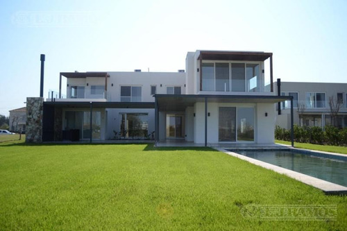 Imagen 2 de 20 de Casa A La Venta En El Golf - Nordelta