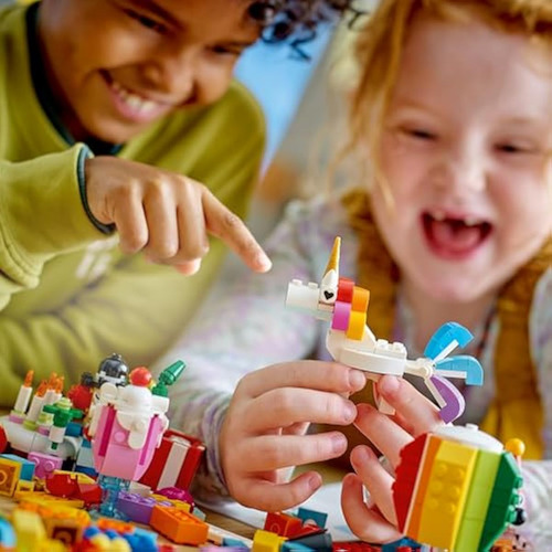 Juego De Ladrillos Lego Classic Creative Party Box 11029,