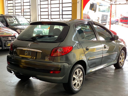 Peugeot 207 1.4 Xr Flex 5p - 2010/2011