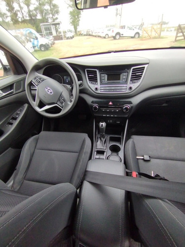 Imagen 15 de 17 de Hyundai Tucson 2017 2.0 16v