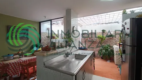 Casa En Venta En Jardines De Coaviconsa. Cod V61708