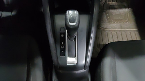 Nissan Versa 1.6 Sense Cvt