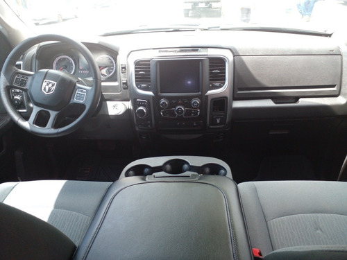 Imagen 8 de 10 de Dodge Ram 1500 Hemi Sport 4x4 V8 2021