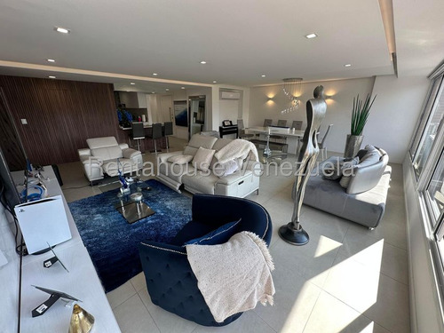 Apartamento Piso Bajo 178 M² 3h, 4b, 2p, Residencias Alto Hatillo Humbold Con Pozo De Agua En Venta En Alto Hatillo Calle El Pauji Caracas