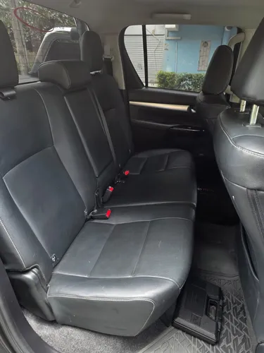 Toyota Hilux 2.8