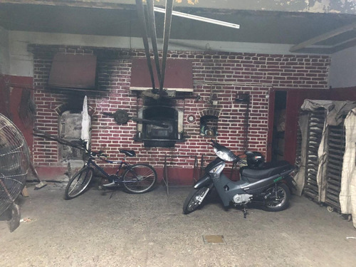 **oportunidad** Local Ex Panaderia + Ph 3 Amb Y Cochera
