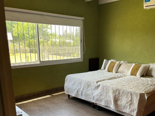 Casa 5 Ambientes Permuta Pileta Quincho Parrilla