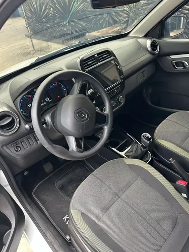 Renault Kwid 1.0 Outsider
