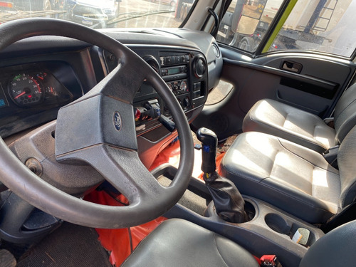 Imagem 7 de 15 de Caminhao Ford Cargo 2628