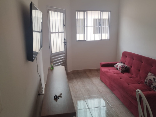 Casa 2 Quartos 1 Banheiro