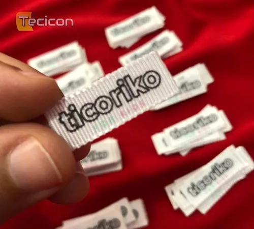 Terceira imagem para pesquisa de etiquetas personalizadas para roupas