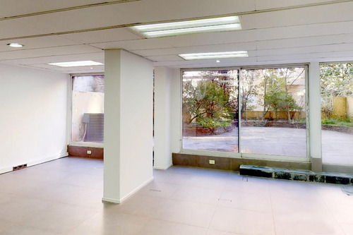 Oficina En Muy Buen Estado, Reciclada | Luminosa