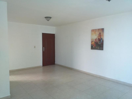 Imagen 4 de 14 de Venta De Apartamento En Ph Aquazul, Bellavista 19-11632