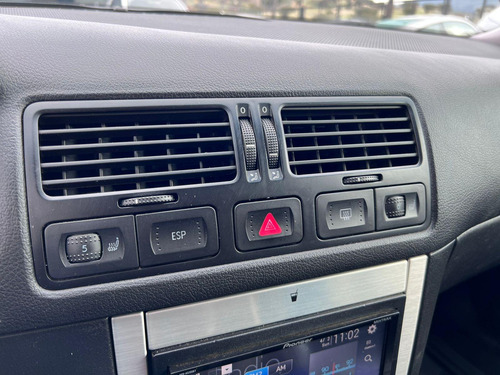 Volkswagen Golf R32 V6 2003