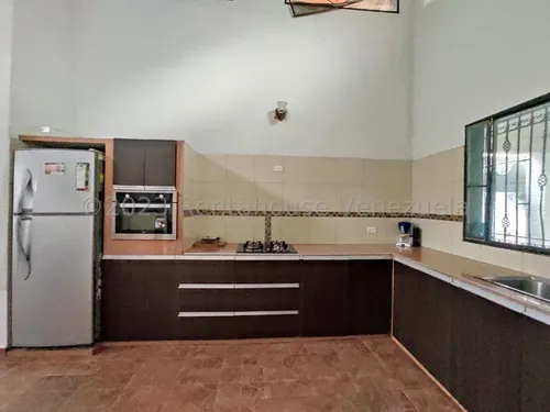 Casa En Venta En El Limon Brm