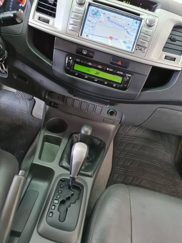 Imagem 10 de 15 de Toyota Hilux 2.7 Srv 4x4 Cd 16v Flex 4p Automático