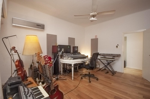 Casa De 5 Ambientes Con Pileta Y Jardín - Haedo