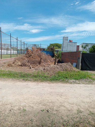 Lote 250 Mts Cuadrados En Barrio Cgt. Goya