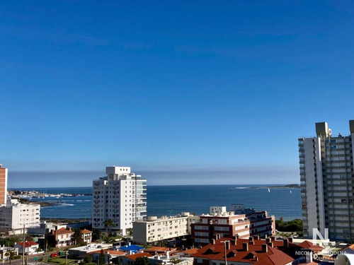 Departamento Pent House Con Parrillero En Venta