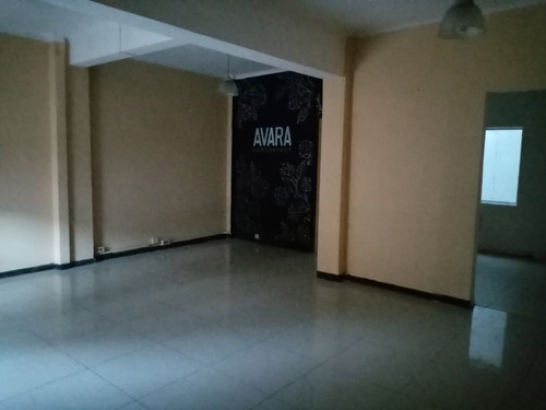 Local Comercial Sobre Avda Rivera