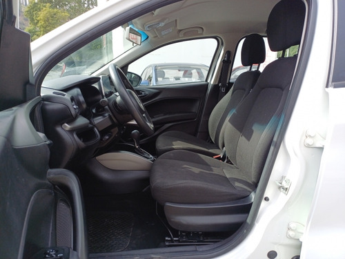 Fiat Cronos CRONOS DRIVE 1.8 AT