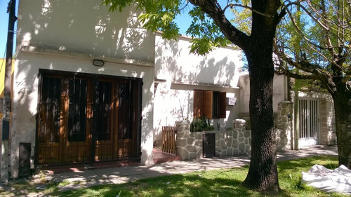 Venta-casa- 2dormitorios-gran Parque-los Hornos-la Plata