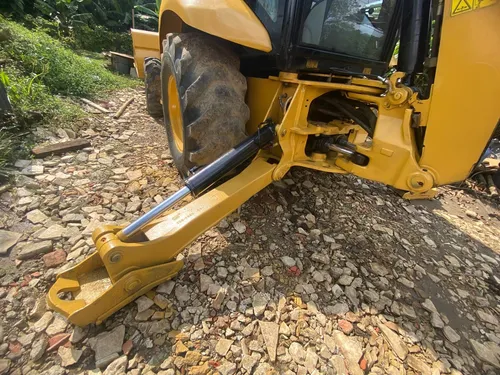 Retroexcavadora Caterpillar 416e Mod 2015