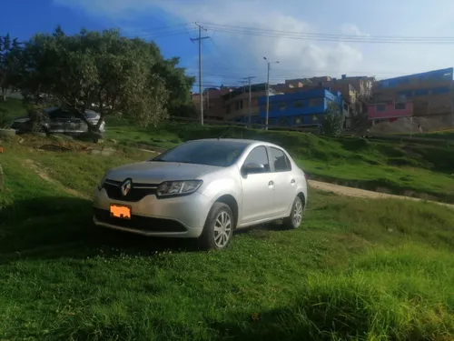 Renault Logan 1.6 Privilege / Intens
