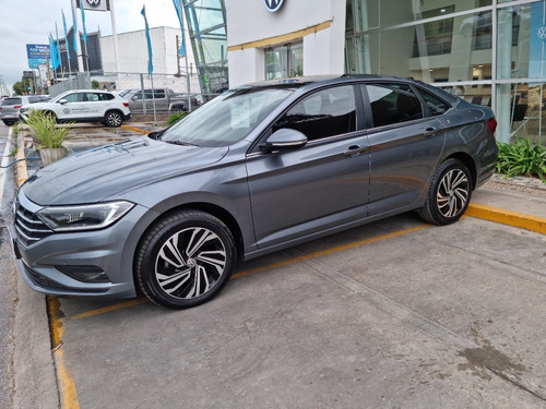 Imagen 8 de 25 de Vw Vento Highline 1.4 Automatico 2021 Ugarcia Us