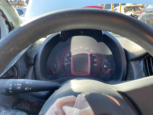 Imagem 6 de 10 de Sucata Para Venda De Peças Fiat Uno Sporting 2015 2016