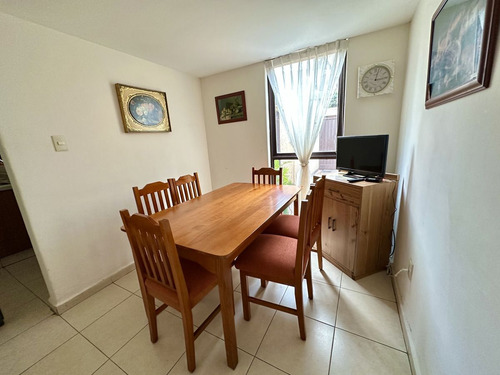 Casa En Los Alpes: Espacios Versátiles, Ubicación Perfecta Y Potencial Ilimitado