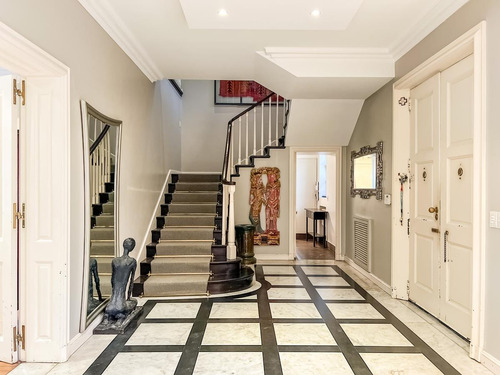 Venta Casa - Zona Martínez -libertador/rio