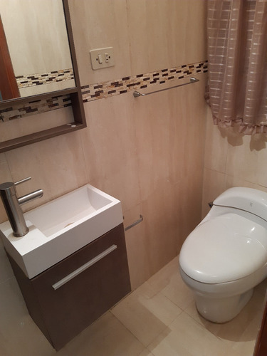 Imagen 7 de 14 de Excelente Townhouse En El Conj Res Puerto Principe Lecheria