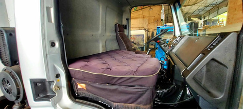 Imagem 3 de 8 de Ford 2422 2009 Carro Extra No Chassis 150000 Com Bau 160
