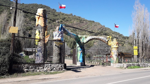 Centro Turístico Y Centro De Eventos Con Terrazas